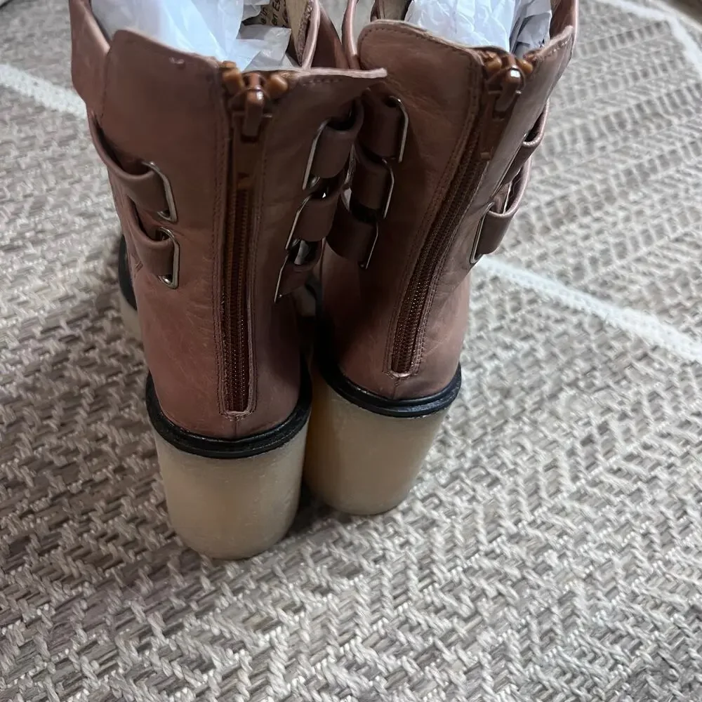 Free People Jesse Cutout Boot sz EU 39.5/ US 8.5